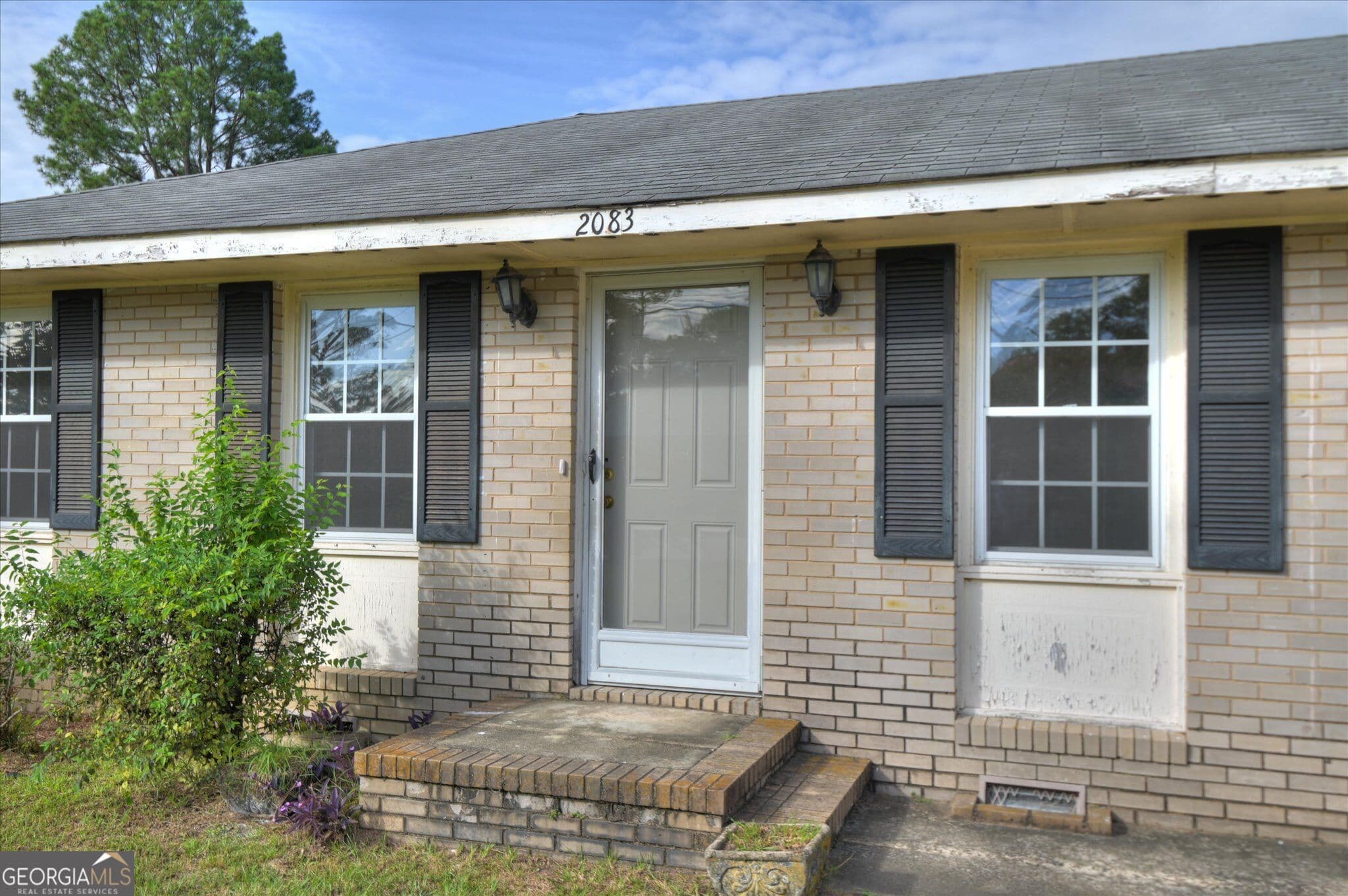 4 bedroom, 2 bathroom, 1,305 sq ft single family residence for sale at 2083 Hillsinger Road, Augusta, GA 30904 — photo 4