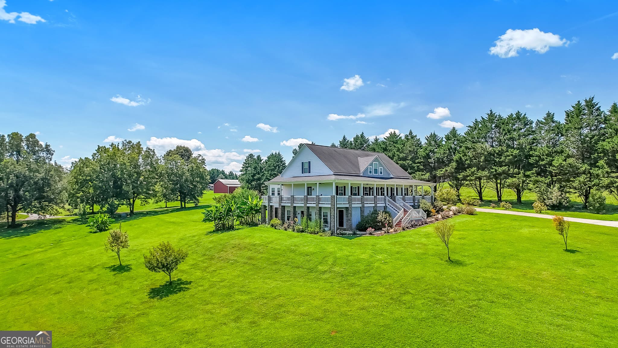 4 bedroom, 4 bathroom, 3,952 sq ft single family residence for sale at 2011 Lothridge Road, Cleveland, GA 30528 — photo 6