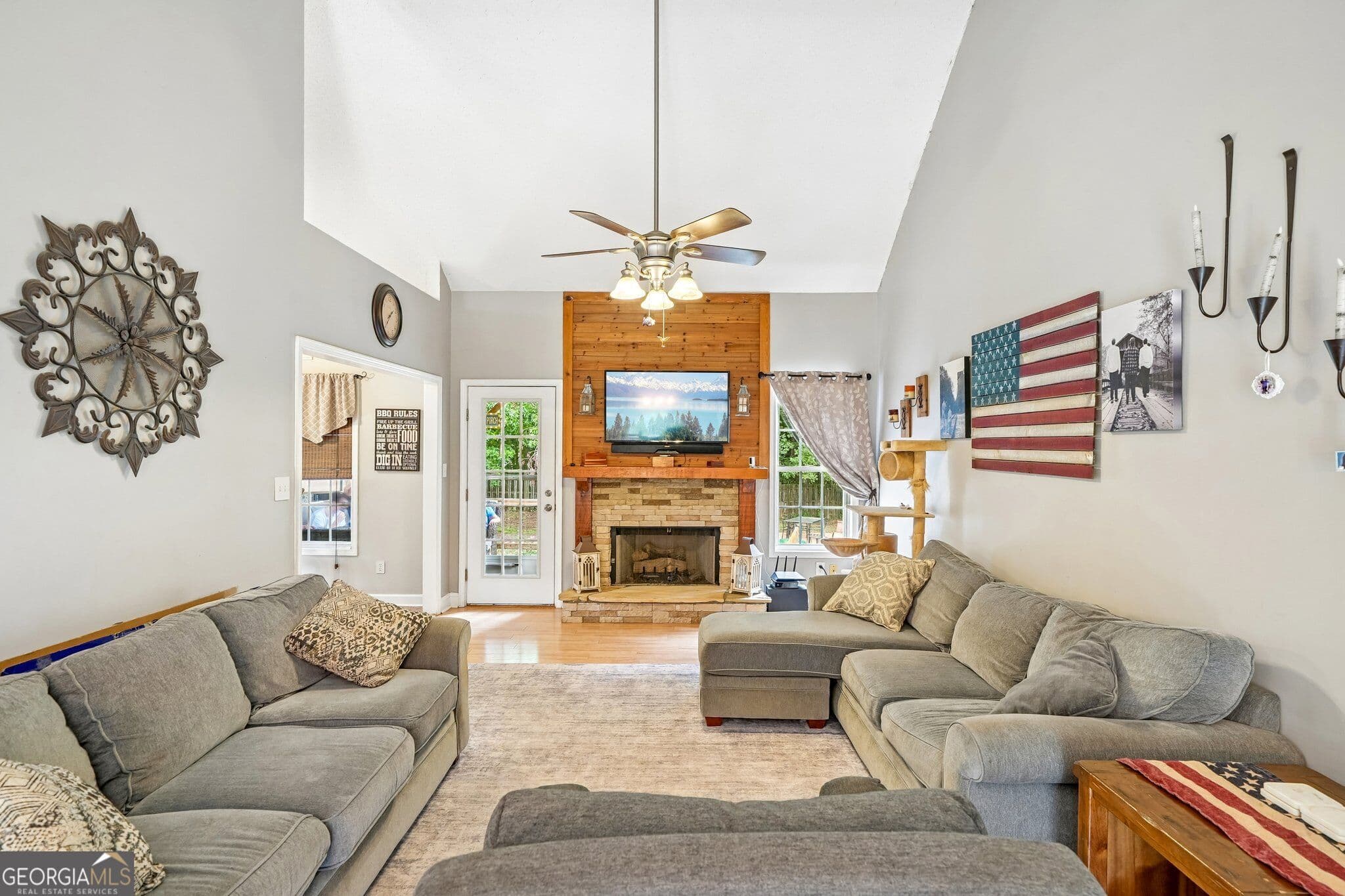 4 bedroom, 2 bathroom, 2,191 sq ft single family residence for sale at 130 Chesterfield Drive, Newnan, GA 30265 — photo 5