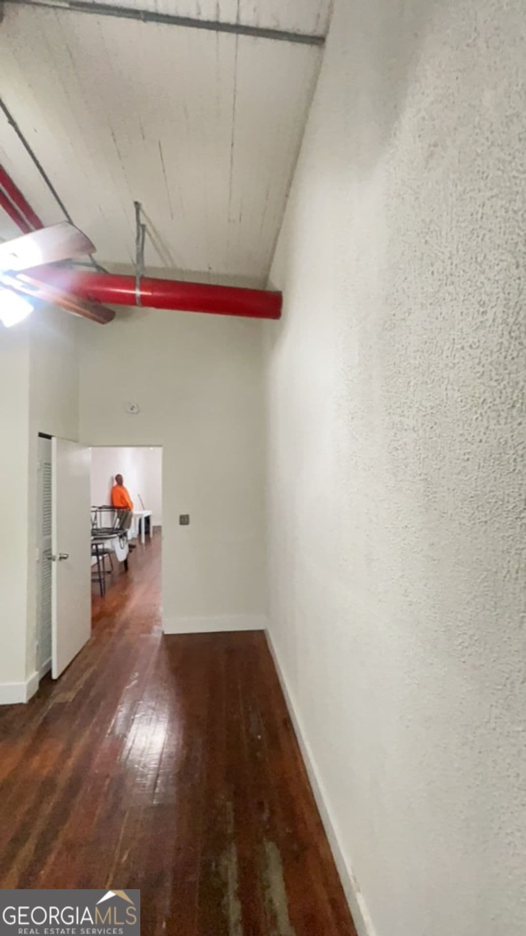 3 bedroom, 1 bathroom, 1,000 sq ft loft,apartment for rent at 208 Adamson Square UNIT A, Carrollton, GA 30117 for $1,425 a month — photo 2