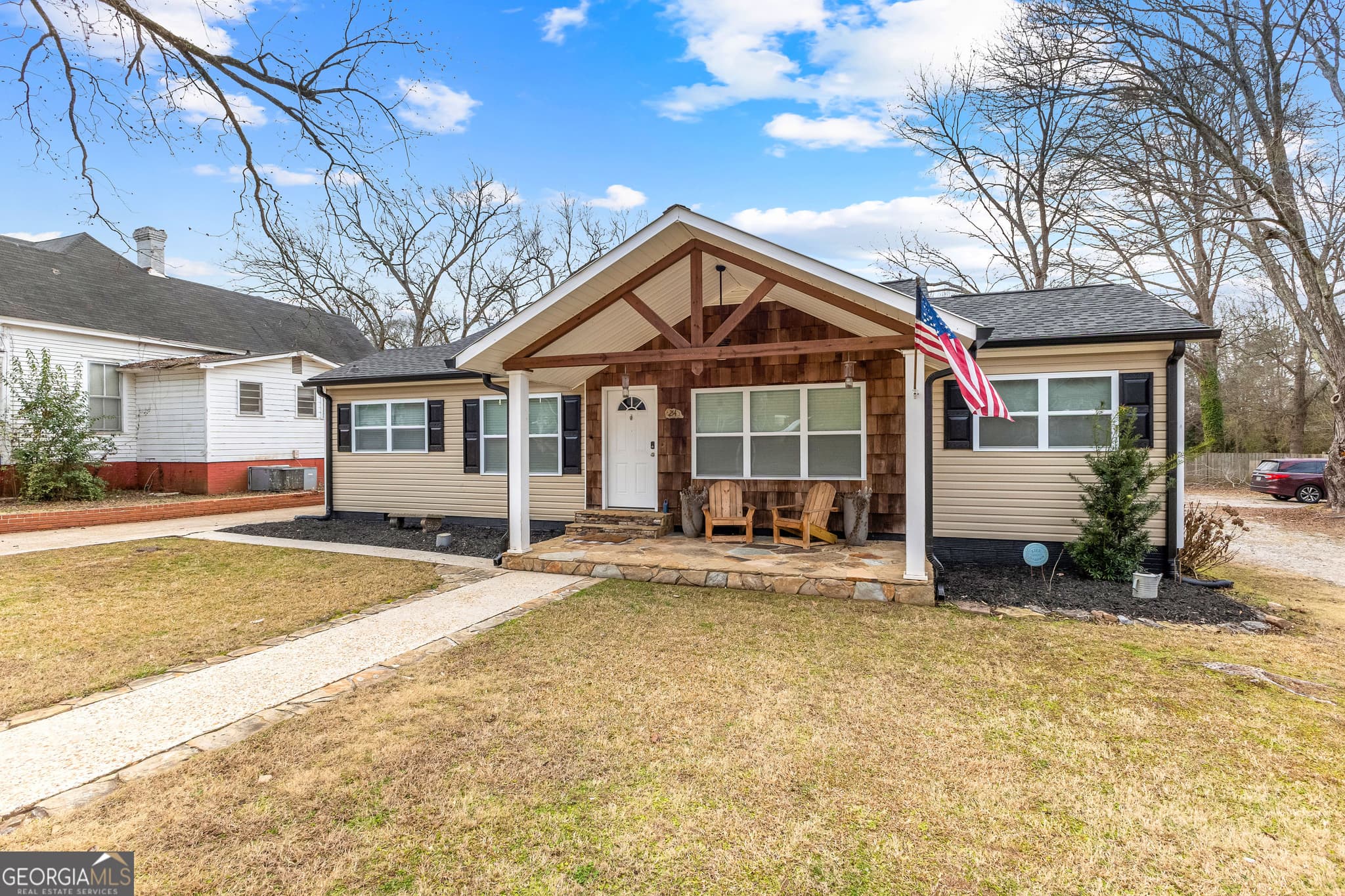 3 bedroom, 2 bathroom, 1,262 sq ft single family residence sold at 214 Johnson Street, Hogansville, GA 30230