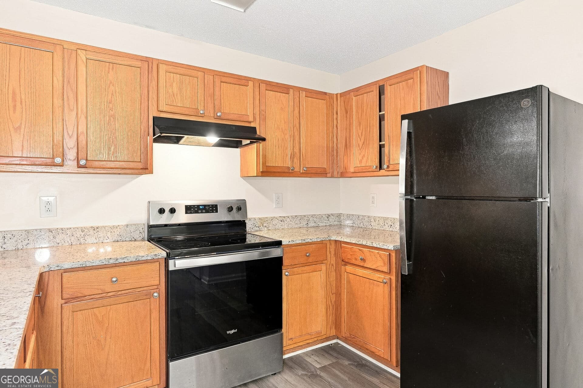 3 bedroom, 2.5 bathroom, 1,508 sq ft single family residence for sale at 7060 Ravenwood Lane, Lithonia, GA 30038 — photo 6