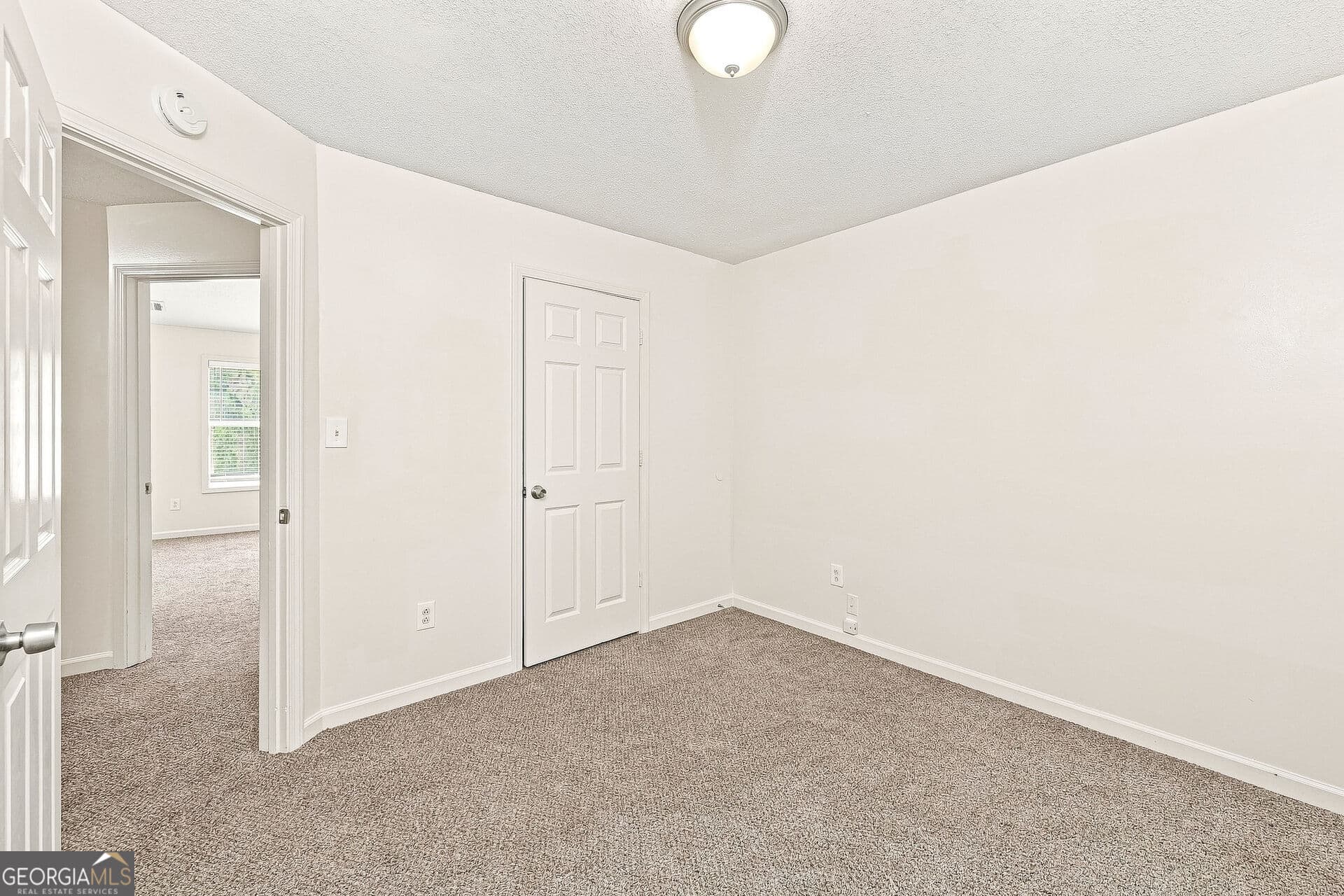 3 bedroom, 2.5 bathroom, 1,508 sq ft single family residence for sale at 7060 Ravenwood Lane, Lithonia, GA 30038 — photo 10