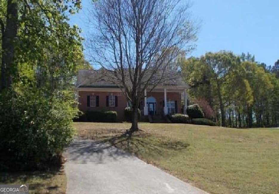4 bedroom, 3 bathroom, 2,448 sq ft single family residence for sale at 9435 Grande Drive, Winston, GA 30187 — photo 1 of 2
