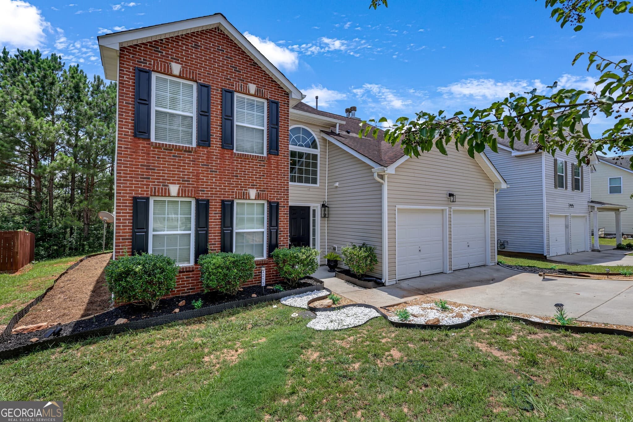 4 bedroom, 2.5 bathroom, 2,142 sq ft single family residence for sale at 4213 Sitka Drive, Douglasville, GA 30135 — photo 2