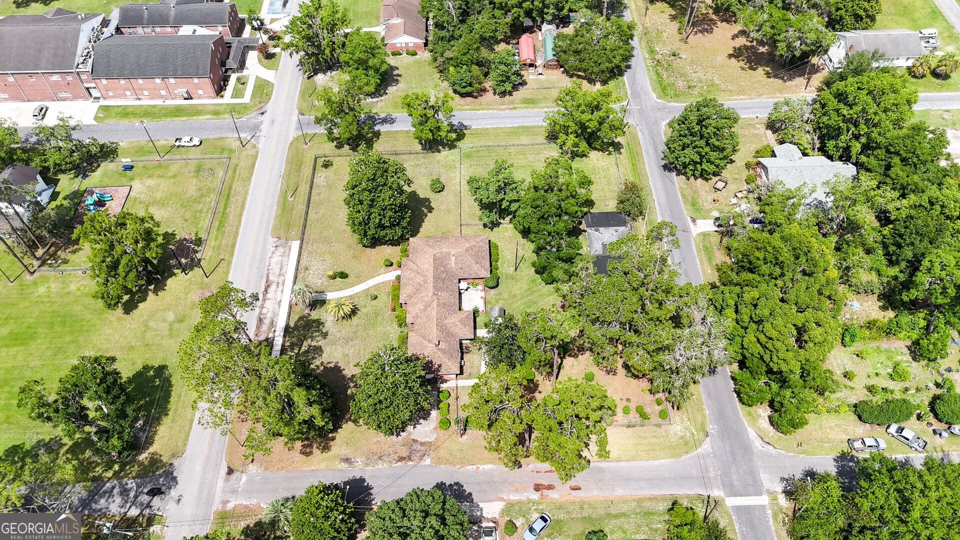 3 bedroom, 2 bathroom, 2,577 sq ft single family residence for sale at 177 Pinewood Street, Folkston, GA 31537 — photo 4