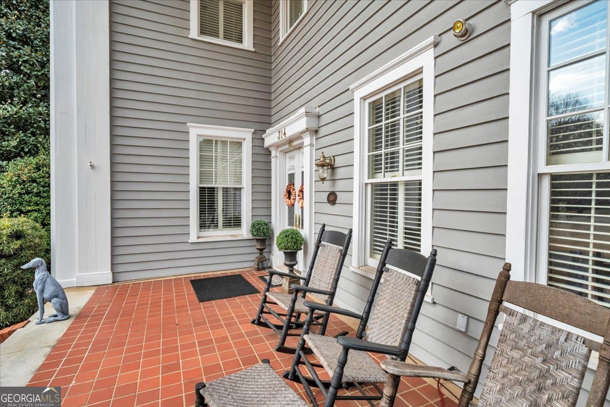 5 bedroom, 5.5 bathroom, 5,342 sq ft single family residence for sale at 314 W Church Street, Fort Valley, GA 31030 — photo 2