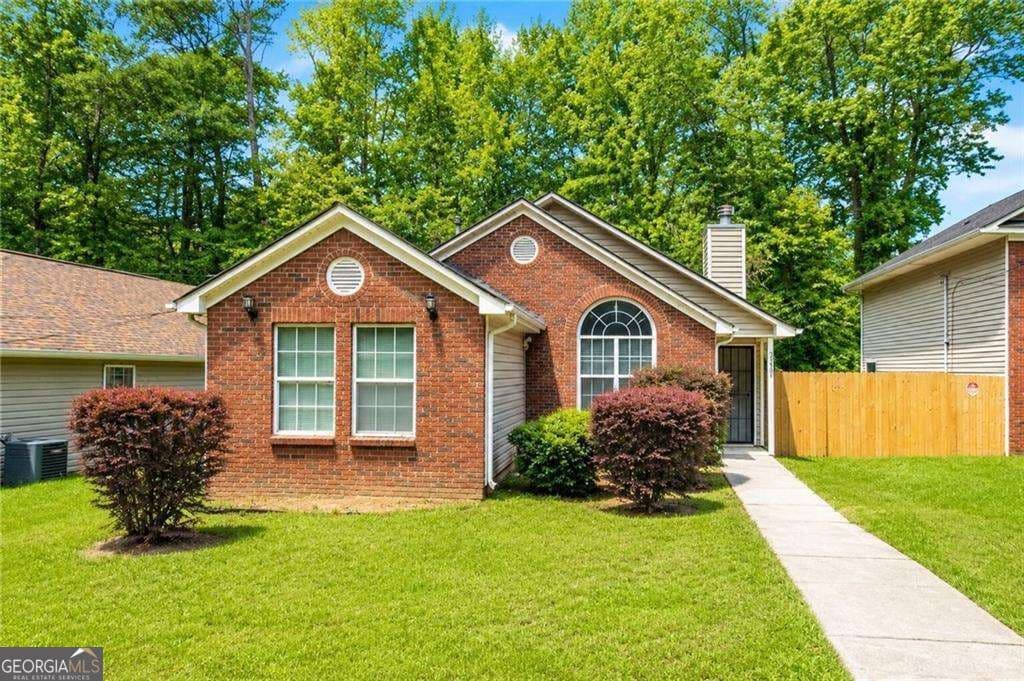 4 bedroom, 2 bathroom single family residence for rent at 2341 Daniel Road, Atlanta, GA 30331 for $2,600 a month — photo 1 of 20