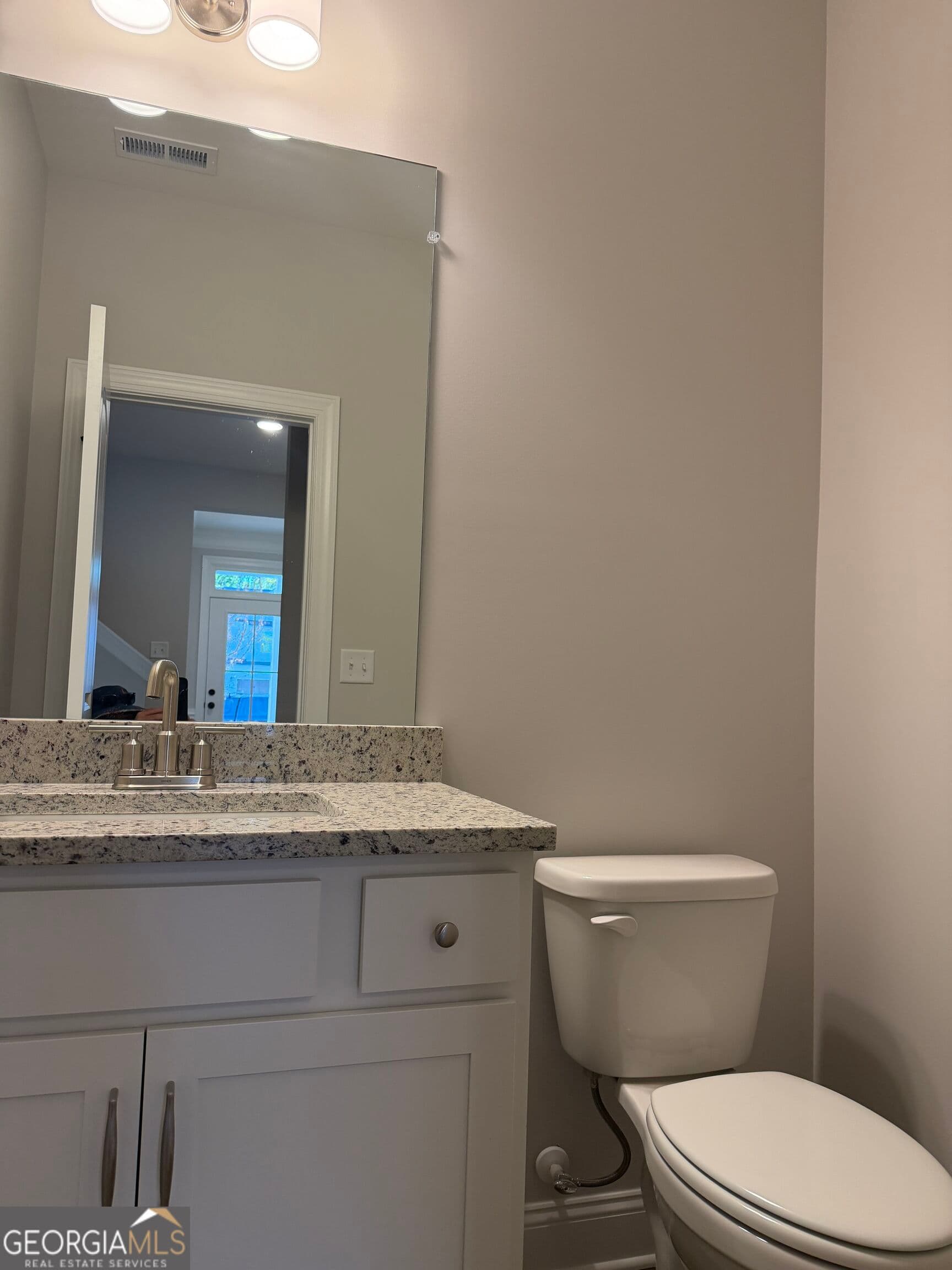 3 bedroom, 2.5 bathroom, 2,062 sq ft townhouse for sale at 4 Trace Bluff, Dawsonville, GA 30534 — photo 6