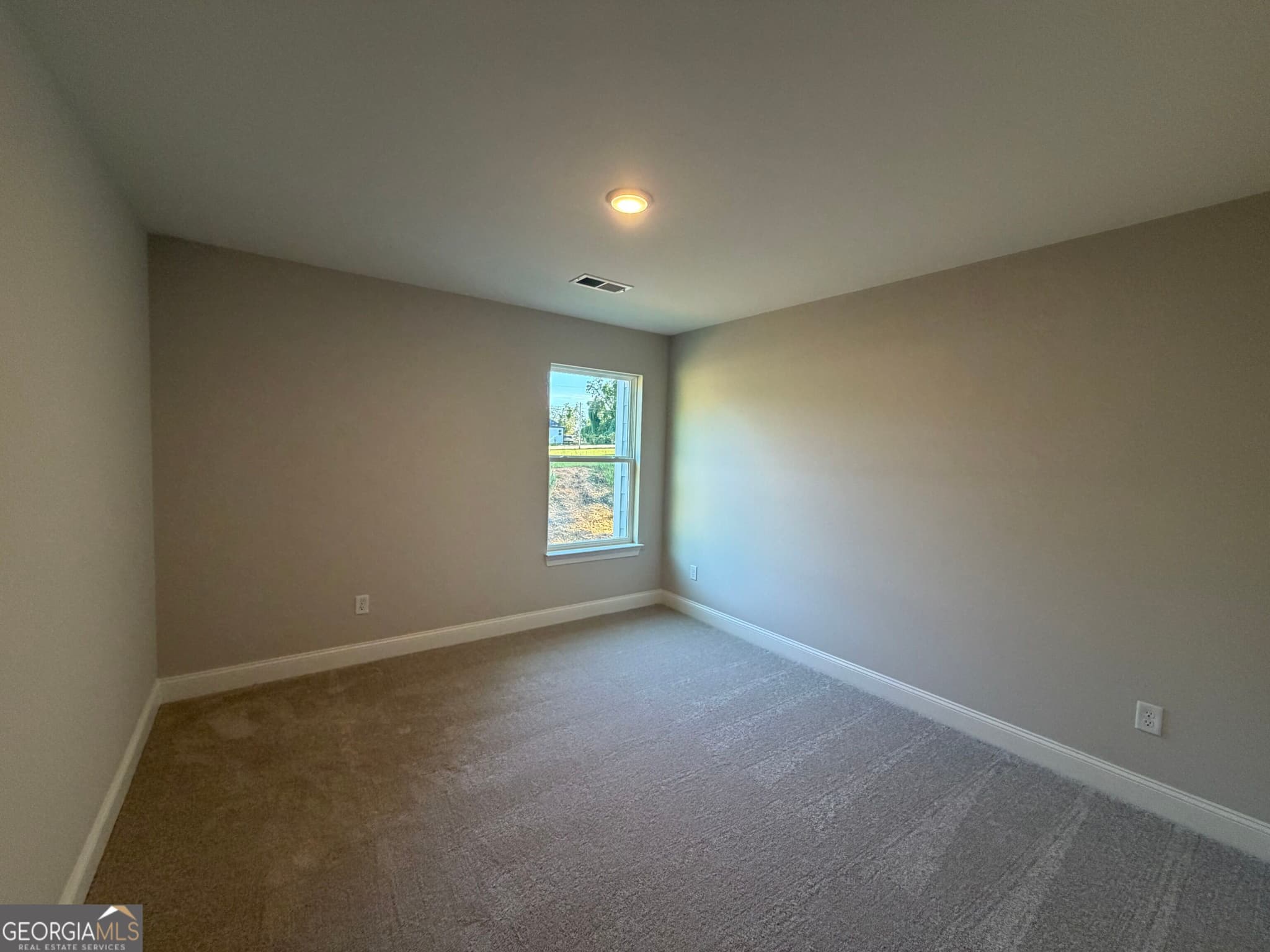 3 bedroom, 2.5 bathroom, 2,062 sq ft townhouse for sale at 4 Trace Bluff, Dawsonville, GA 30534 — photo 8