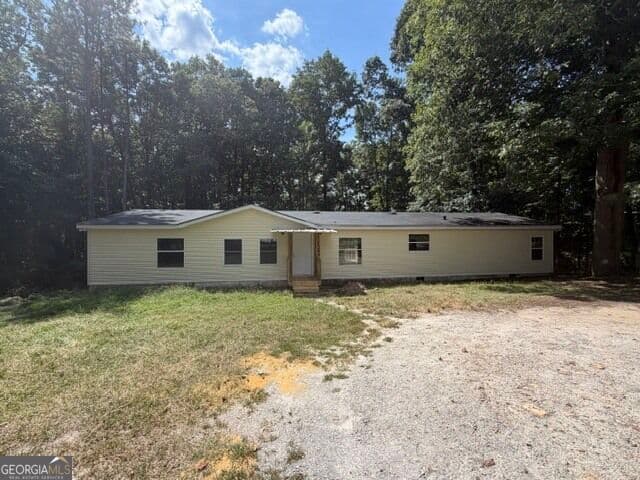 4 bedroom, 2.5 bathroom, 2,072 sq ft manufactured home,single family residence for rent at 1094 Harrison Road, Carrollton, GA 30117 for $1,500 a month — photo 1 of 1