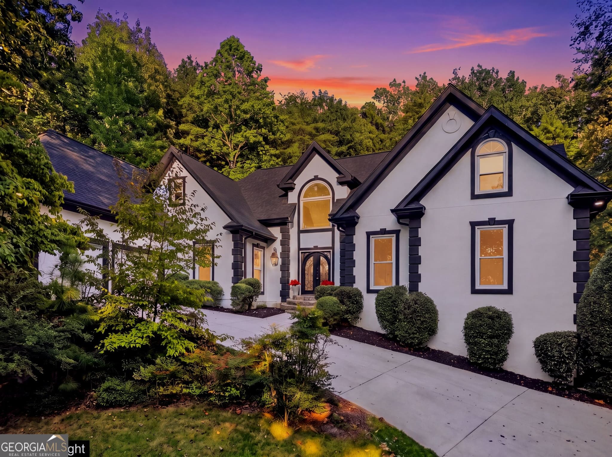 6 bedroom, 4 bathroom, 4,150 sq ft single family residence for sale at 4508 Bankside Court, Marietta, GA 30066 — photo 6