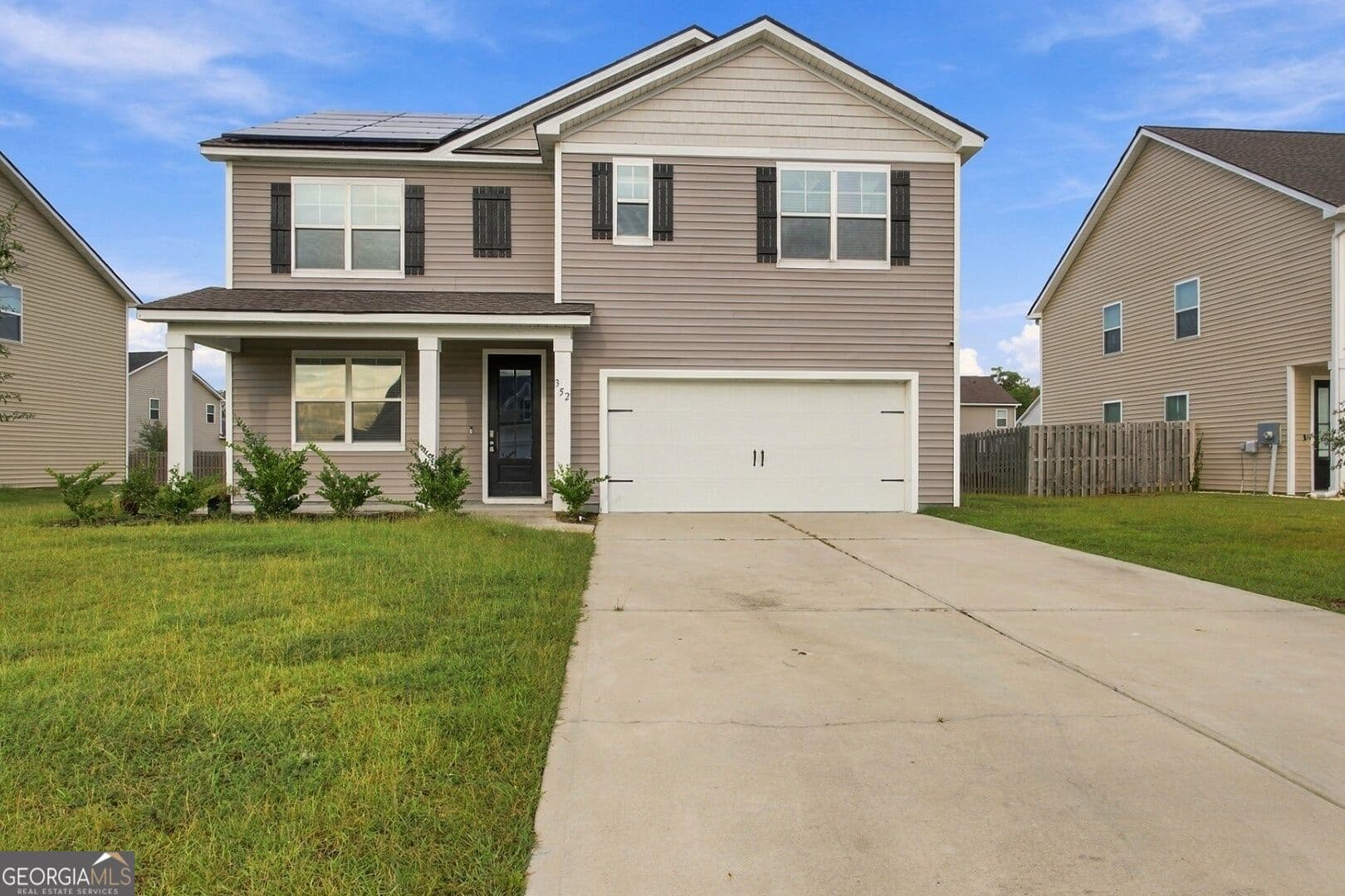 5 bedroom, 3 bathroom single family residence for sale at 352 Wedge Circle, Richmond Hill, GA 31324 — photo 2