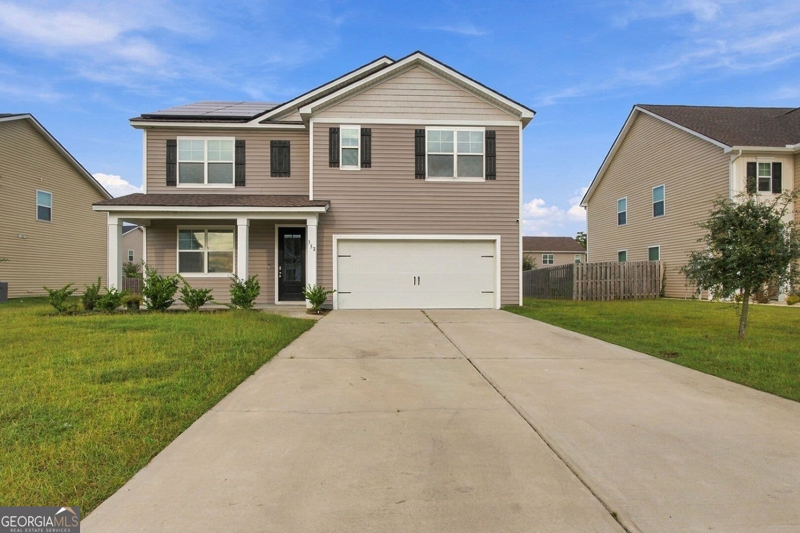 5 bedroom, 3 bathroom single family residence for sale at 352 Wedge Circle, Richmond Hill, GA 31324 — photo 1 of 42