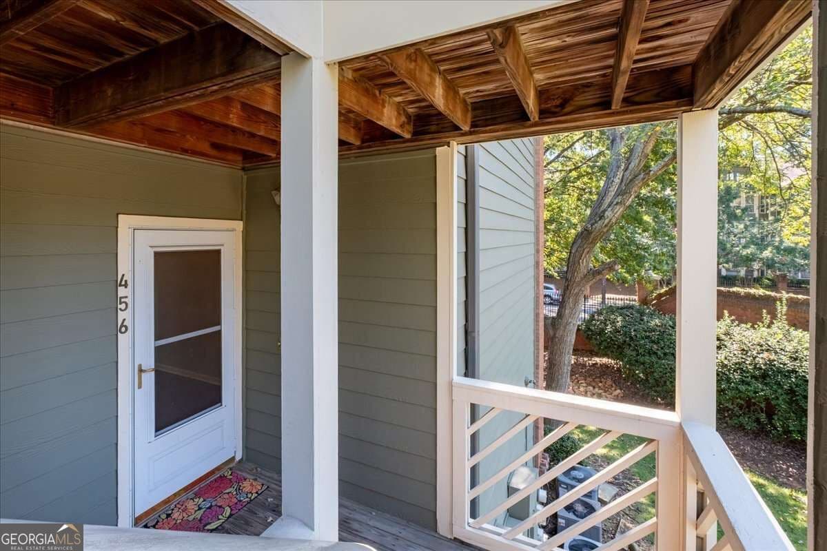 2 bedroom, 2 bathroom, 1,266 sq ft condominium for sale at 456 Mcgill Place, Atlanta, GA 30312 — photo 3