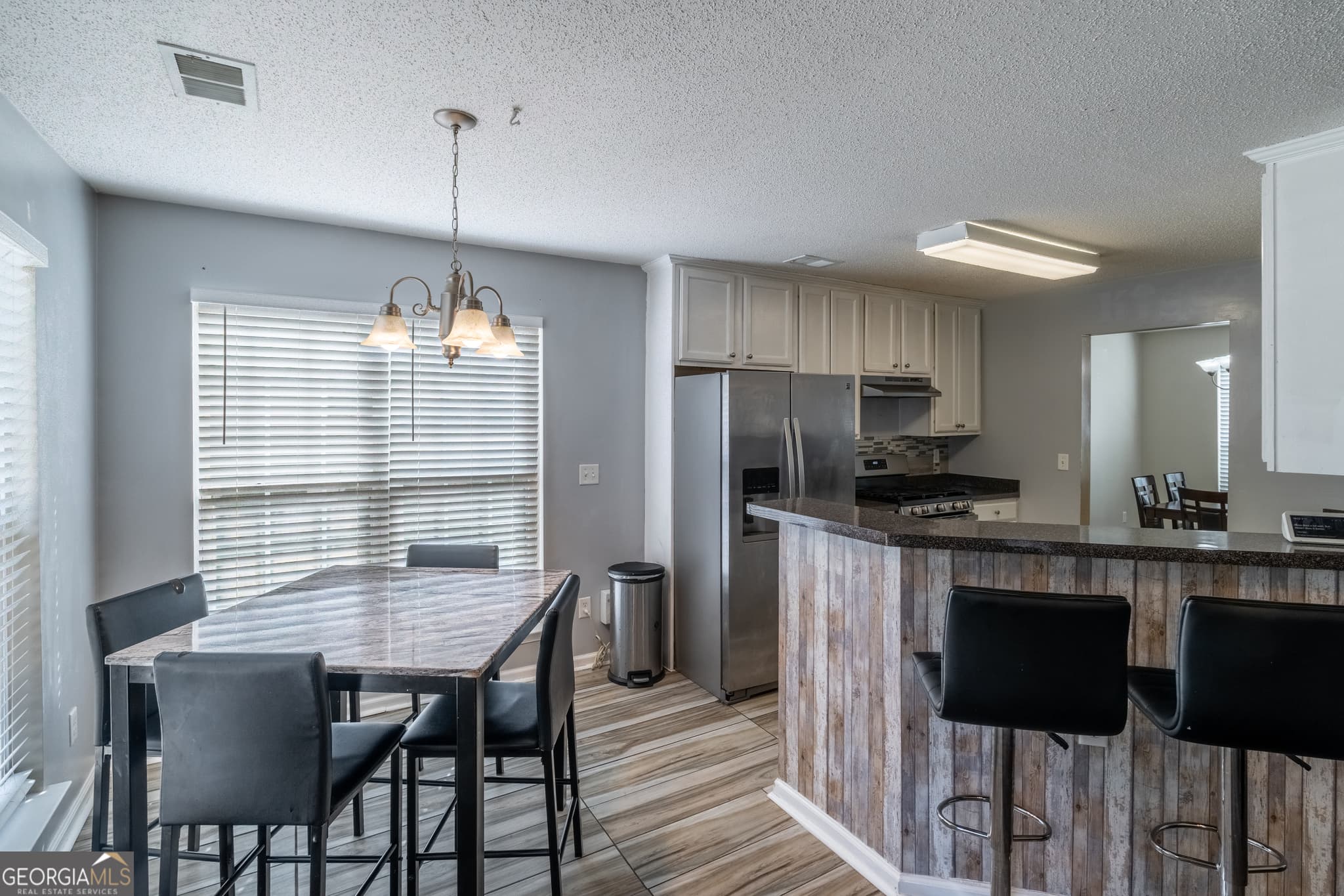 3 bedroom, 2.5 bathroom, 1,888 sq ft single family residence for sale at 253 Augusta Woods Drive, Villa Rica, GA 30180 — photo 7