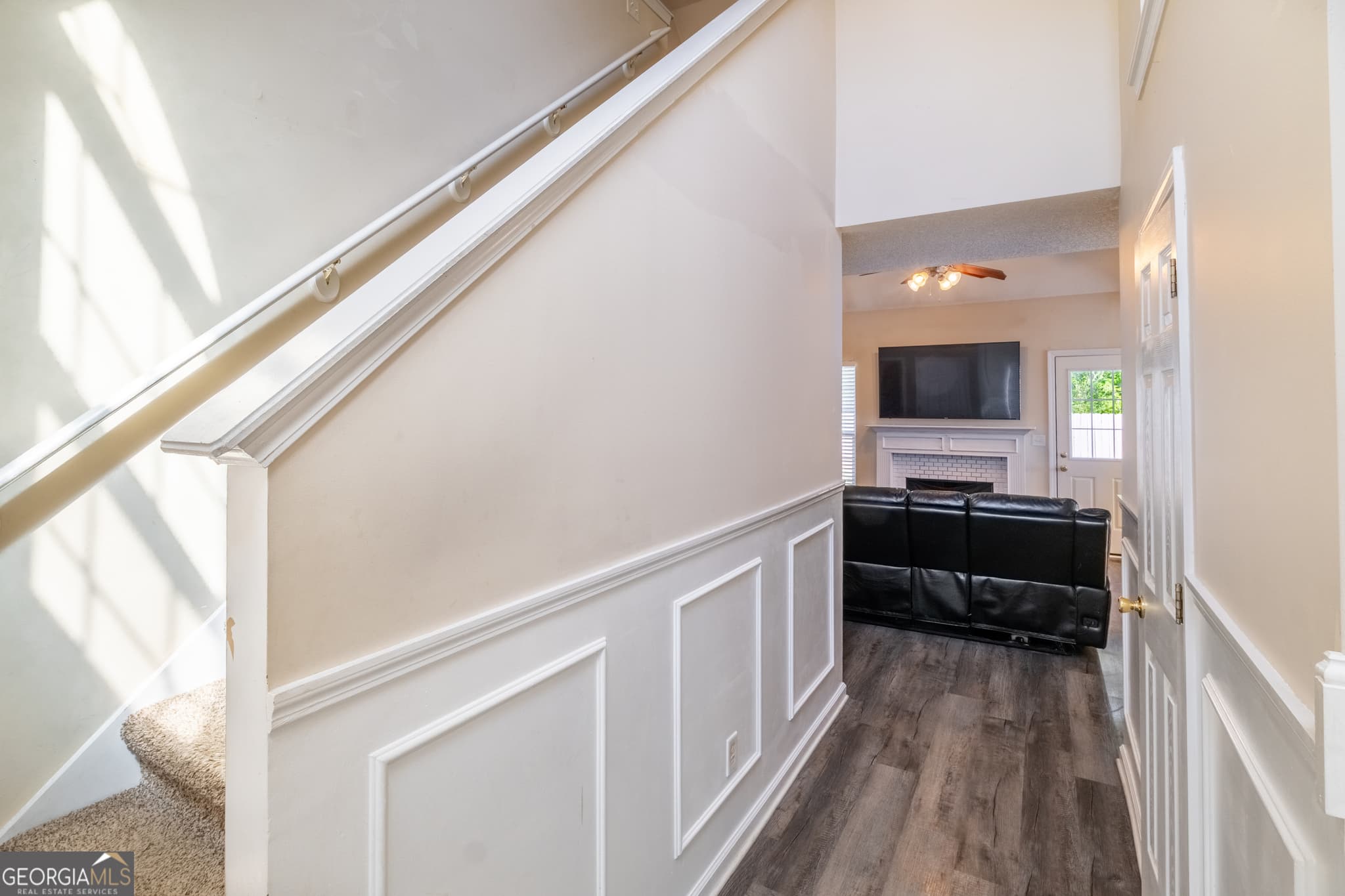 3 bedroom, 2.5 bathroom, 1,888 sq ft single family residence for sale at 253 Augusta Woods Drive, Villa Rica, GA 30180 — photo 4