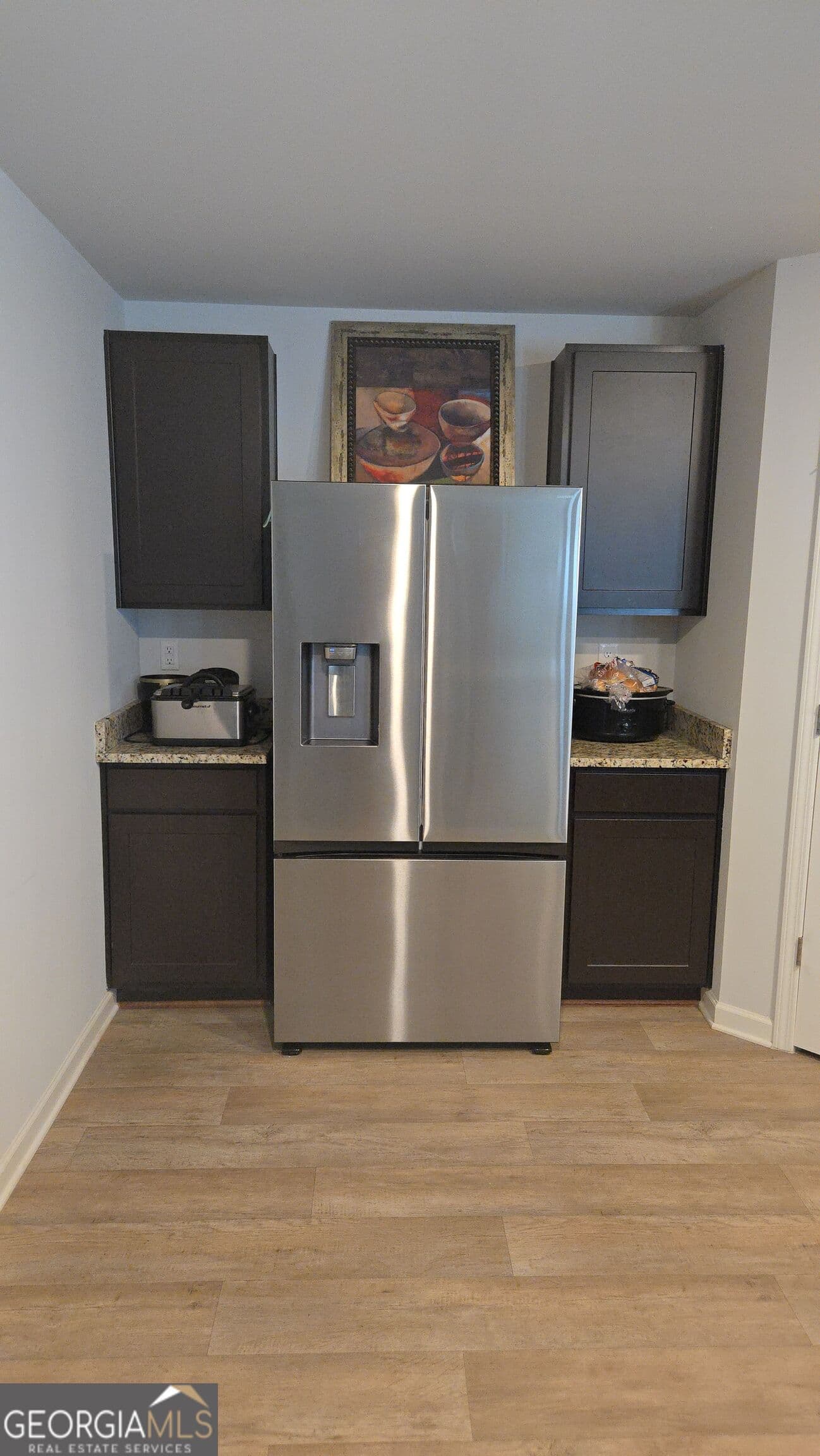 5 bedroom, 3 bathroom, 2,370 sq ft single family residence for sale at 804 Clydes Way, Jackson, GA 30233 — photo 9