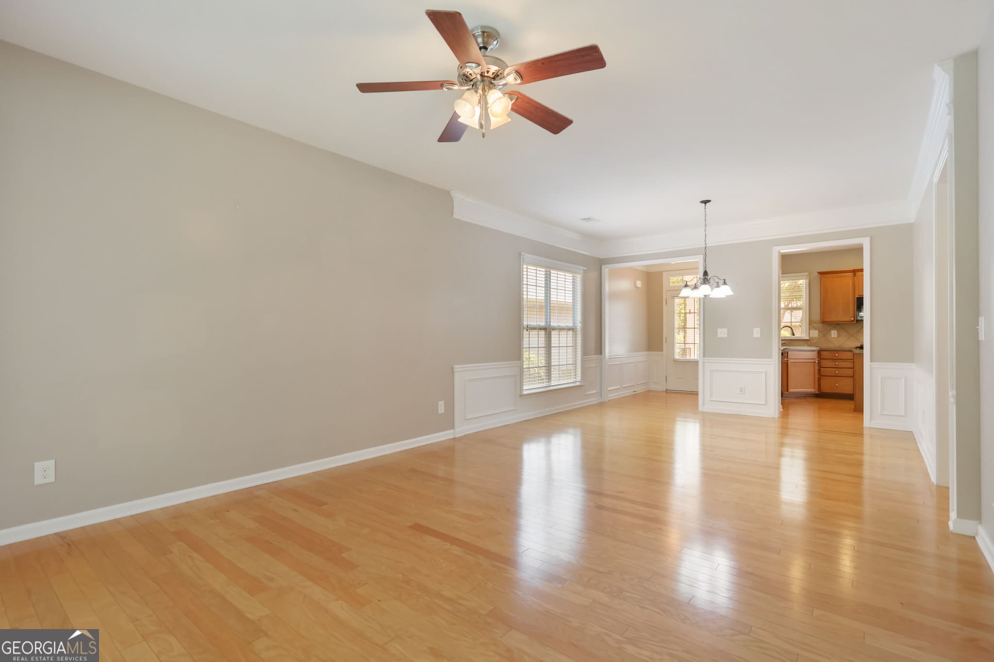2 bedroom, 2 bathroom, 1,336 sq ft single family residence for sale at 127 Begonia Court, Griffin, GA 30223 — photo 7