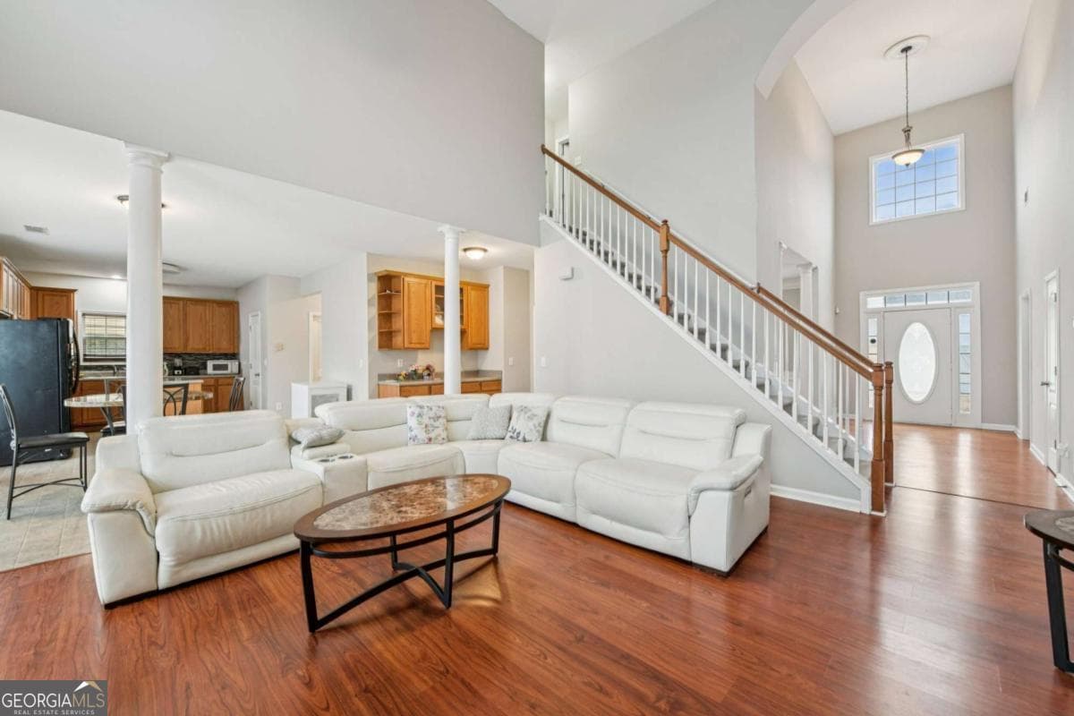 5 bedroom, 2.5 bathroom, 2,896 sq ft single family residence for sale at 2393 Shady Maple Lane, Loganville, GA 30052 — photo 6