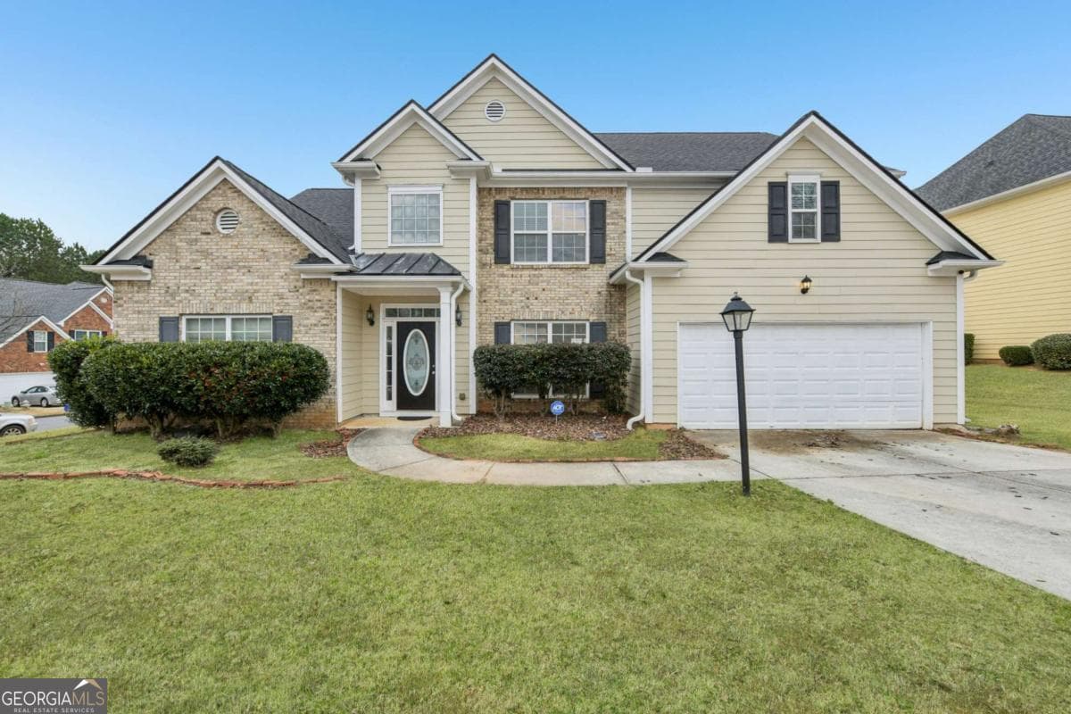 5 bedroom, 2.5 bathroom, 2,896 sq ft single family residence for sale at 2393 Shady Maple Lane, Loganville, GA 30052