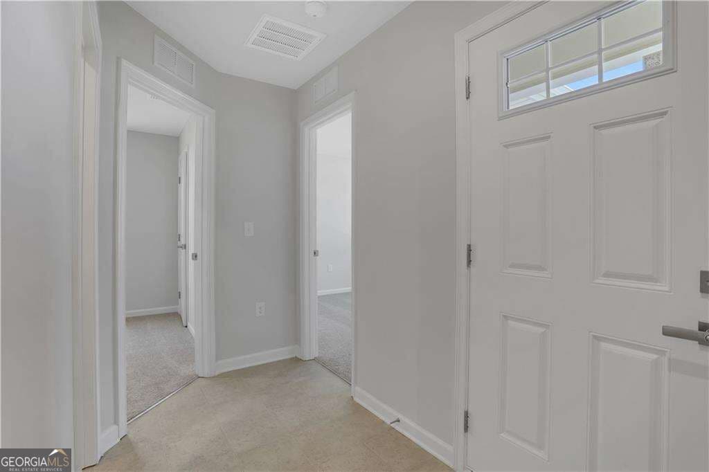 3 bedroom, 2 bathroom single family residence for sale at 111 Brent Boulevard, Calhoun, GA 30701 — photo 3
