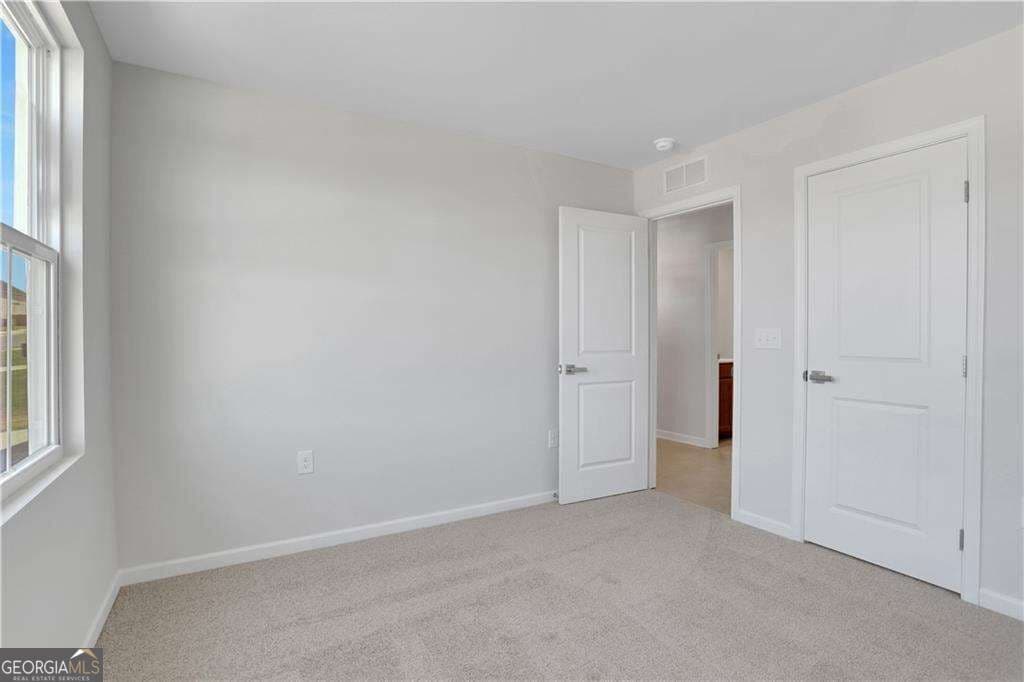 3 bedroom, 2 bathroom single family residence for sale at 111 Brent Boulevard, Calhoun, GA 30701 — photo 5