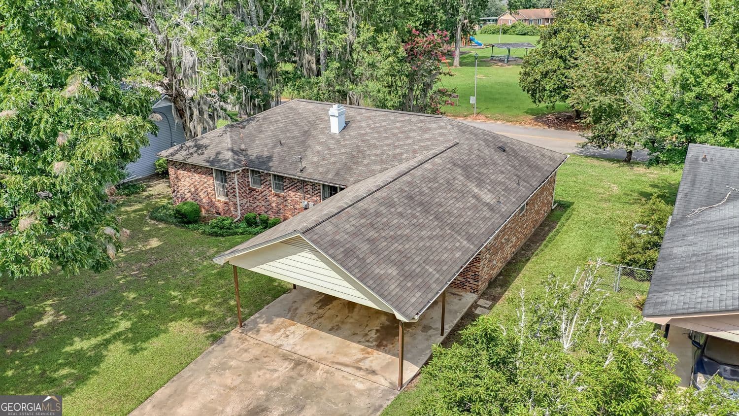 3 bedroom, 2 bathroom, 1,823 sq ft single family residence for sale at 1520 Webb Street, Albany, GA 31721 — photo 2