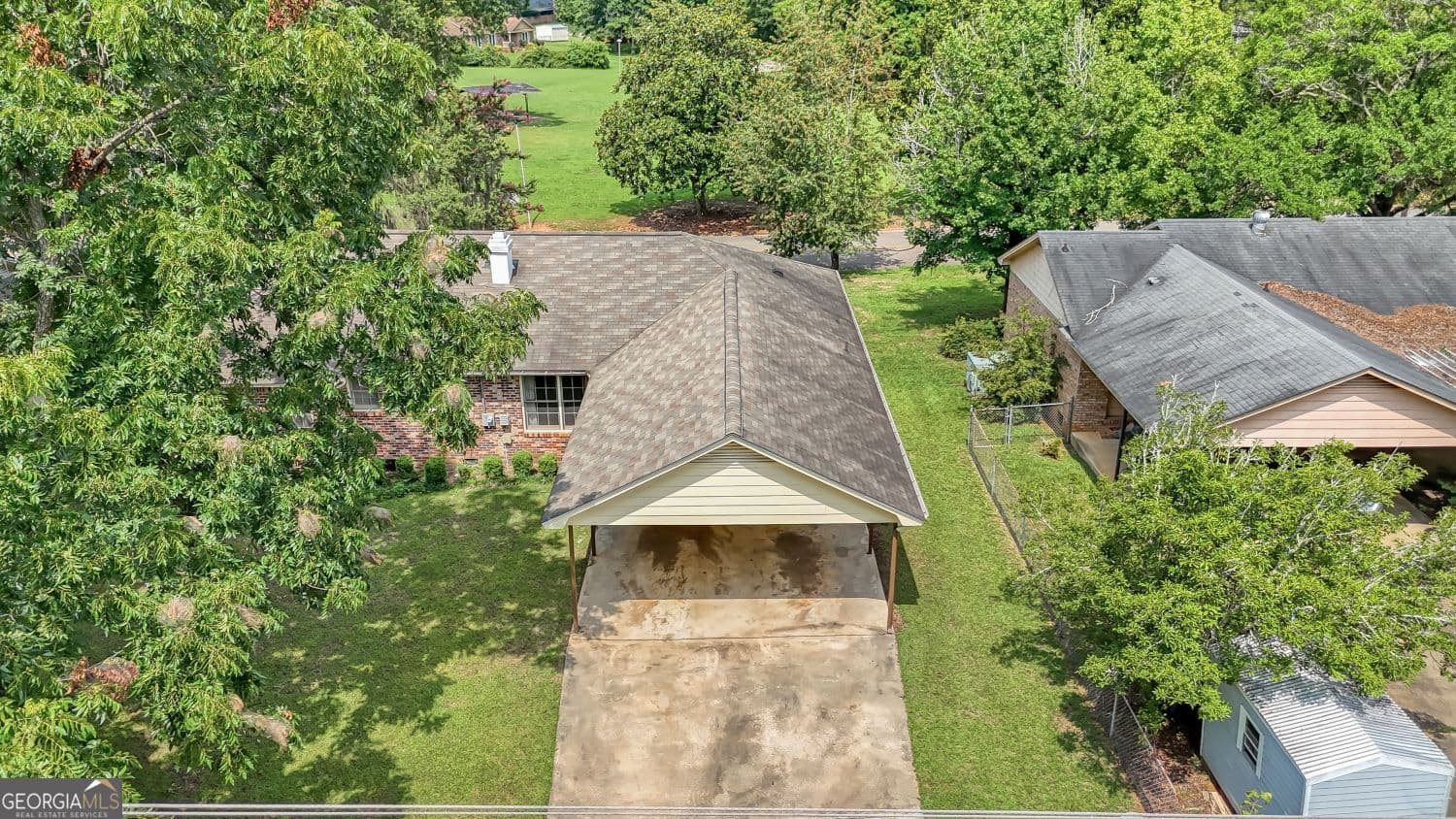 3 bedroom, 2 bathroom, 1,823 sq ft single family residence for sale at 1520 Webb Street, Albany, GA 31721 — photo 3