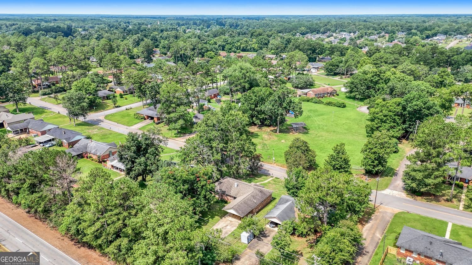3 bedroom, 2 bathroom, 1,823 sq ft single family residence for sale at 1520 Webb Street, Albany, GA 31721 — photo 9