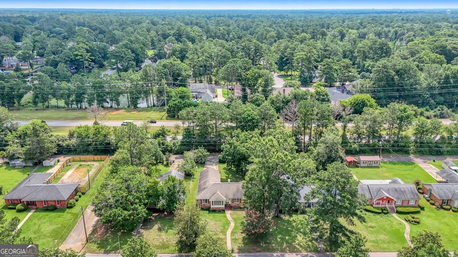 3 bedroom, 2 bathroom, 1,823 sq ft single family residence for sale at 1520 Webb Street, Albany, GA 31721 — photo 8