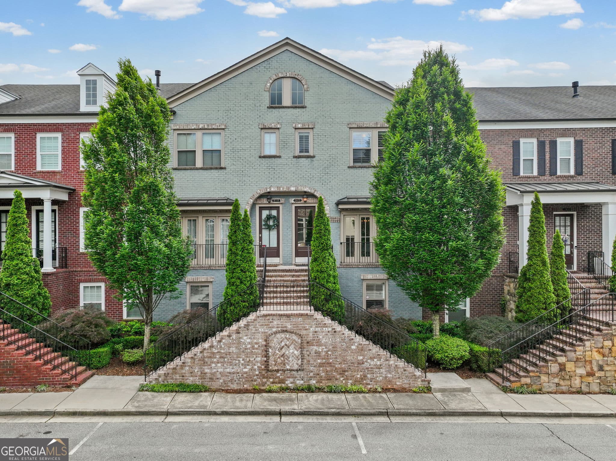 3 bedroom, 3.5 bathroom, 2,226 sq ft townhouse sold at 3615 Brookleigh Lane, Atlanta, GA 30319