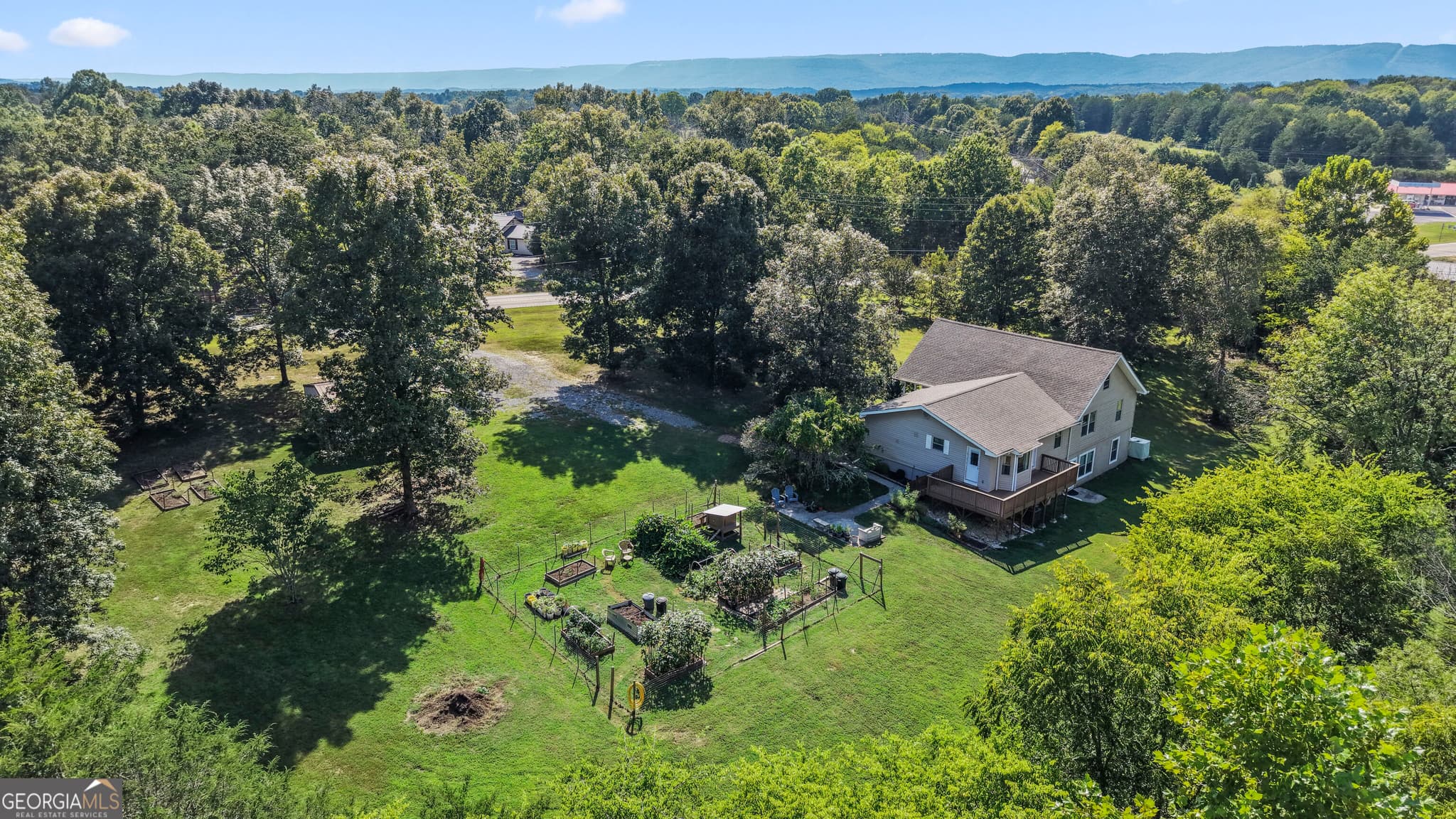 4 bedroom, 2.5 bathroom, 3,780 sq ft single family residence for sale at 5522 W Highway 136, Chickamauga, GA 30707 — photo 2