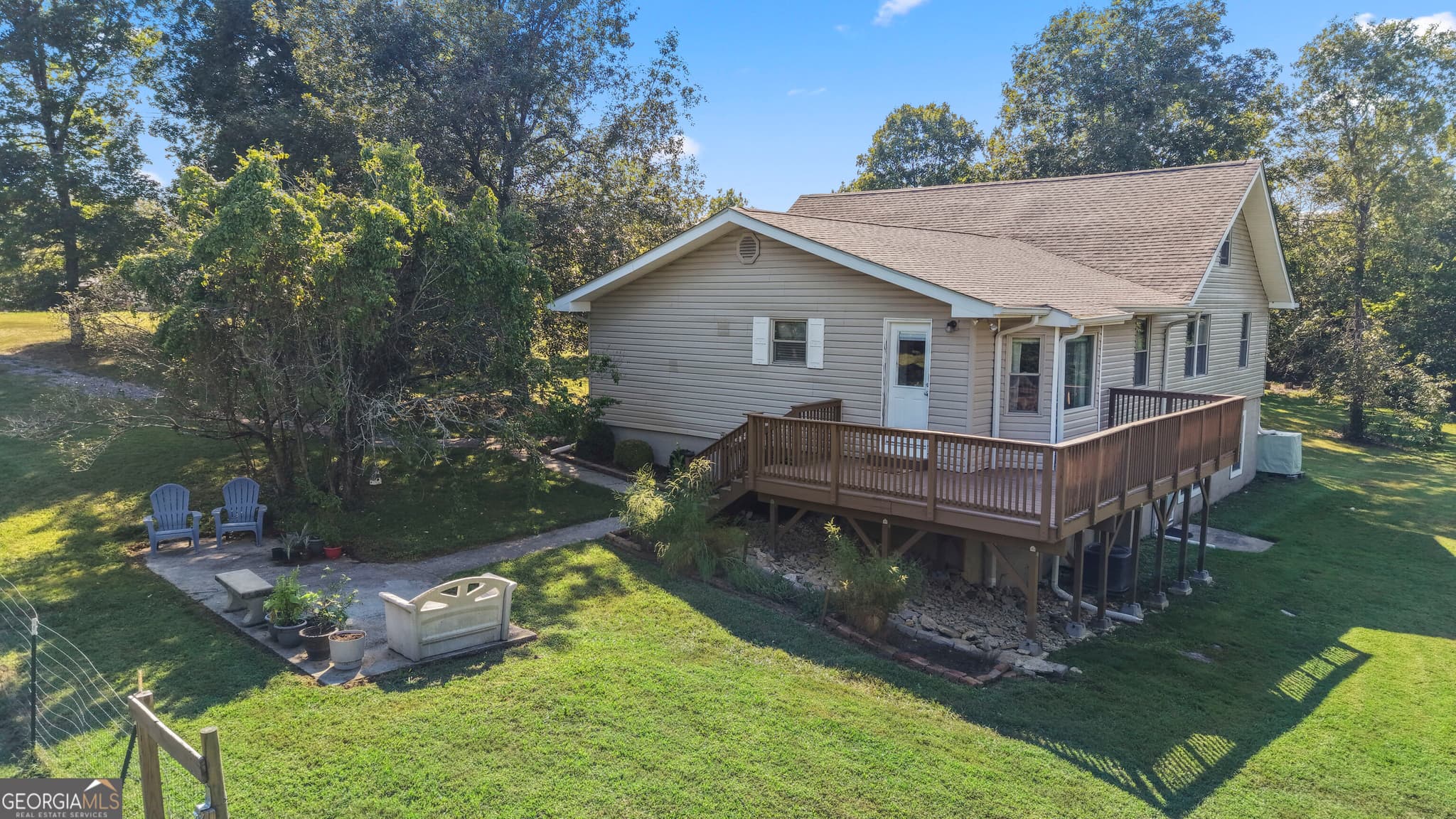 4 bedroom, 2.5 bathroom, 3,780 sq ft single family residence for sale at 5522 W Highway 136, Chickamauga, GA 30707 — photo 3