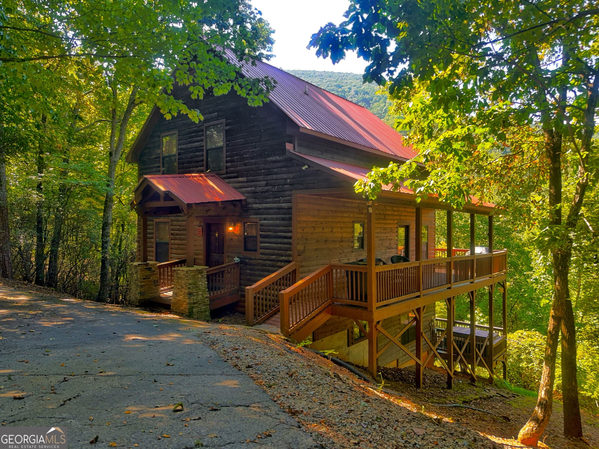 2 bedroom, 3 bathroom, 2,230 sq ft cabin,loft,single family residence for sale at 57 Yellow Rock Road, Cleveland, GA 30528