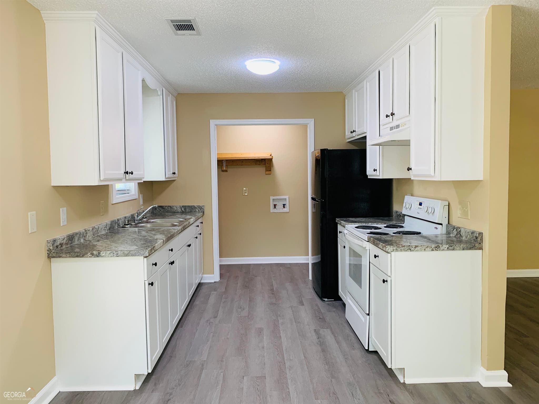 3 bedroom, 2 bathroom, 1,292 sq ft single family residence for rent at 9 Bennett Street, Newnan, GA 30263 for $1,695 a month — photo 8
