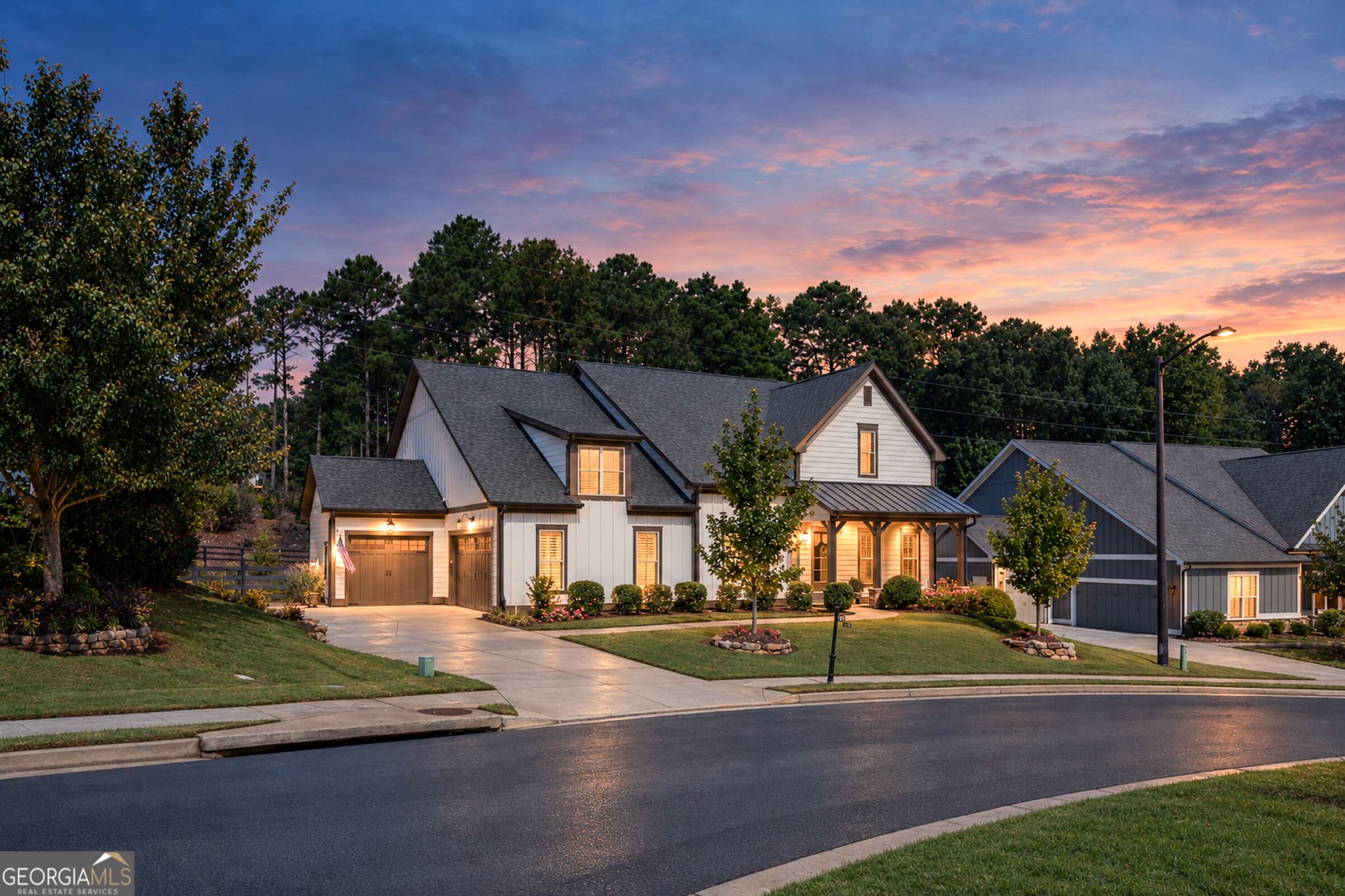 4 bedroom, 3.5 bathroom, 3,375 sq ft single family residence for sale at 123 Waverly Drive, Alpharetta, GA 30004 — photo 2