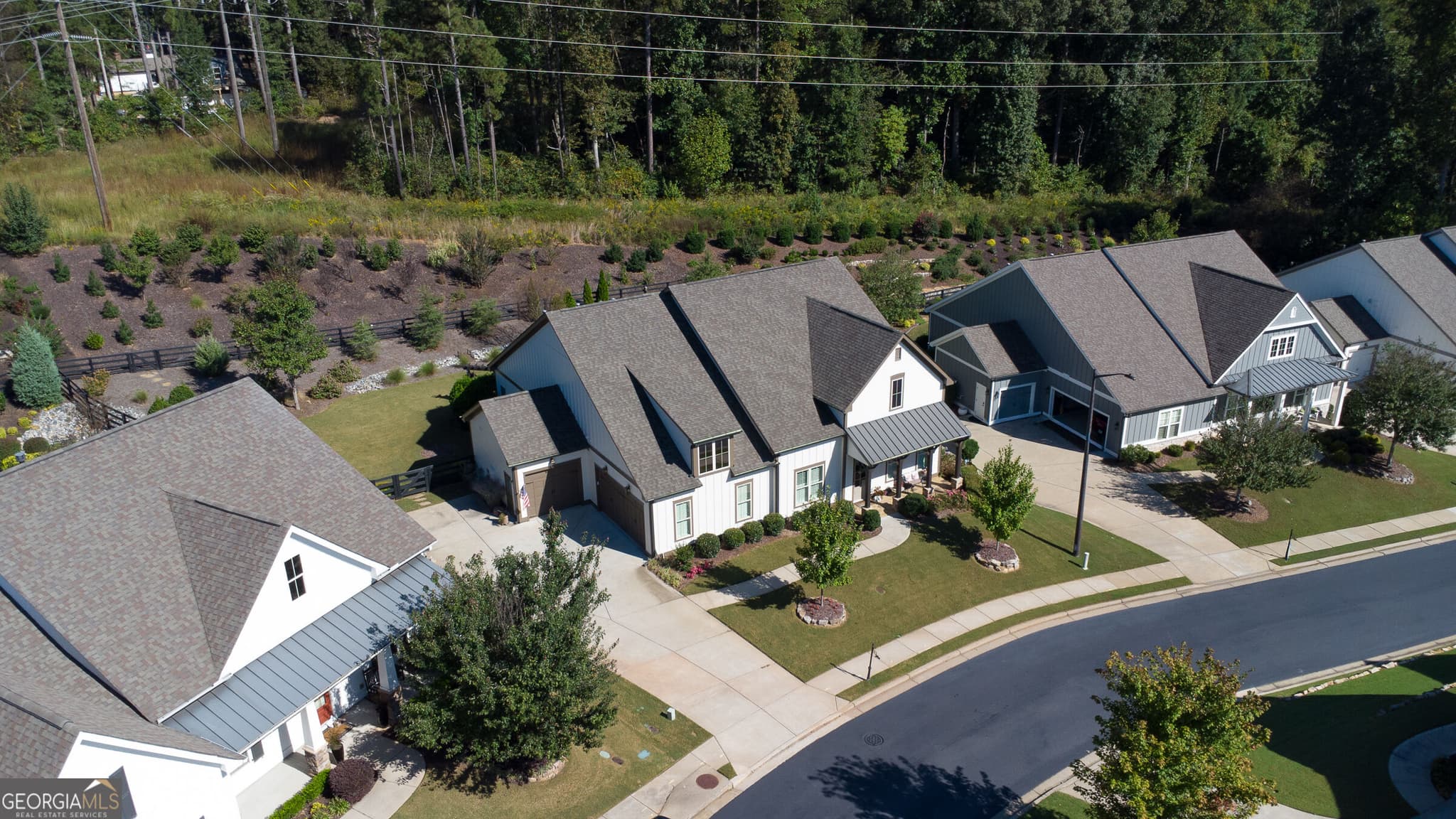 4 bedroom, 3.5 bathroom, 3,375 sq ft single family residence for sale at 123 Waverly Drive, Alpharetta, GA 30004 — photo 6
