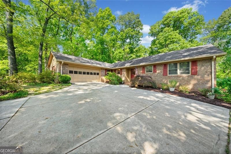 4 bedroom, 3 bathroom, 2,884 sq ft single family residence sold at 659 Pleasant Hill Road, Conyers, GA 30012