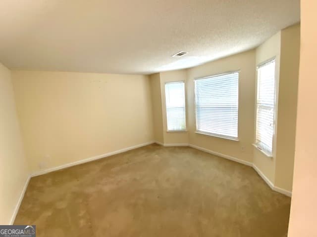 5 bedroom, 3.5 bathroom, 2,986 sq ft single family residence for sale at 530 Shire Lane, Fairburn, GA 30213 — photo 4