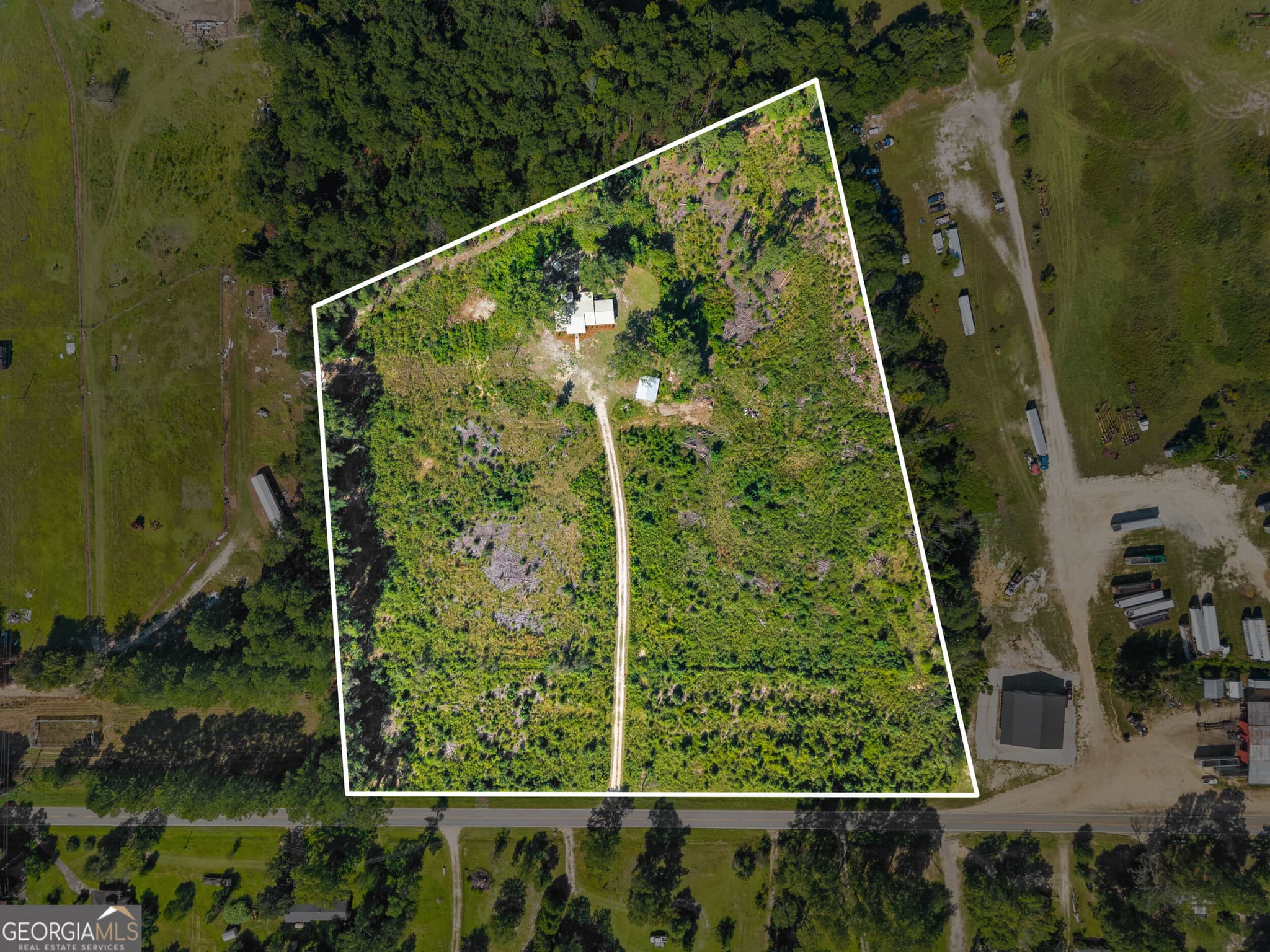 3 bedroom, 2 bathroom, 2,015 sq ft single family residence for sale at 475 Perkins Road, Millen, GA 30442 — photo 3