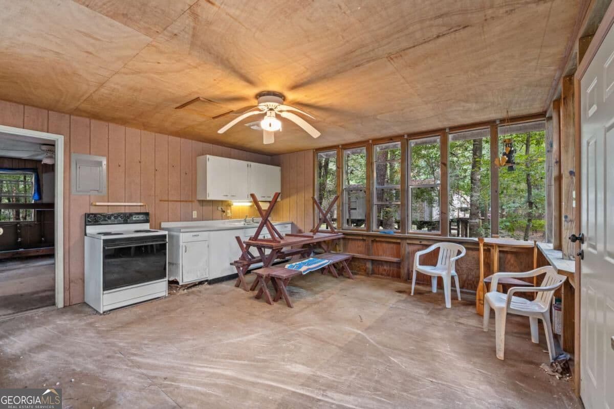 2 bedroom, 2 bathroom single family residence for sale at 628 Riverside Drive, Claxton, GA 30417 — photo 8