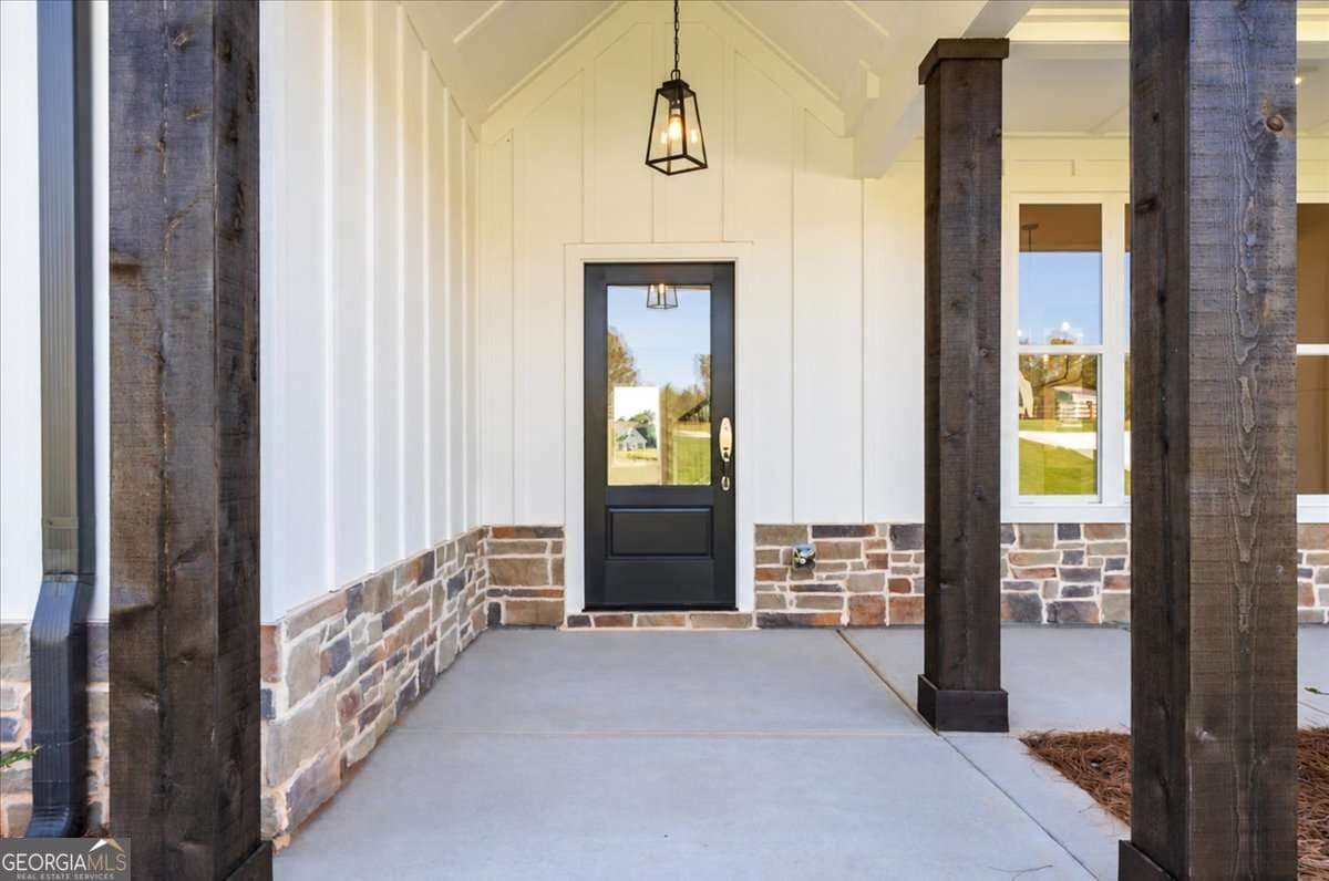 4 bedroom, 2.5 bathroom single family residence for sale at 5335 Noah Road, Cumming, GA 30041 — photo 5