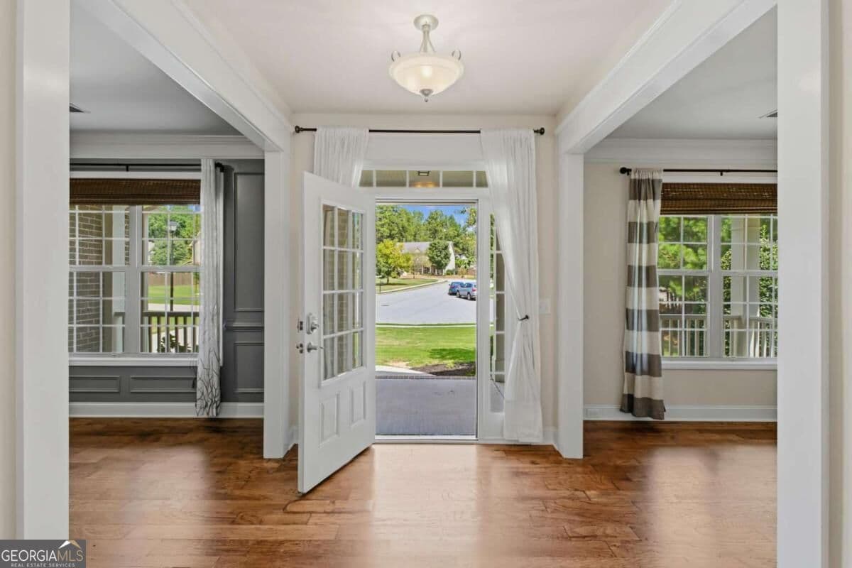 4 bedroom, 3.5 bathroom, 3,257 sq ft single family residence for sale at 3930 Ivy Lawn Court, Buford, GA 30519 — photo 7