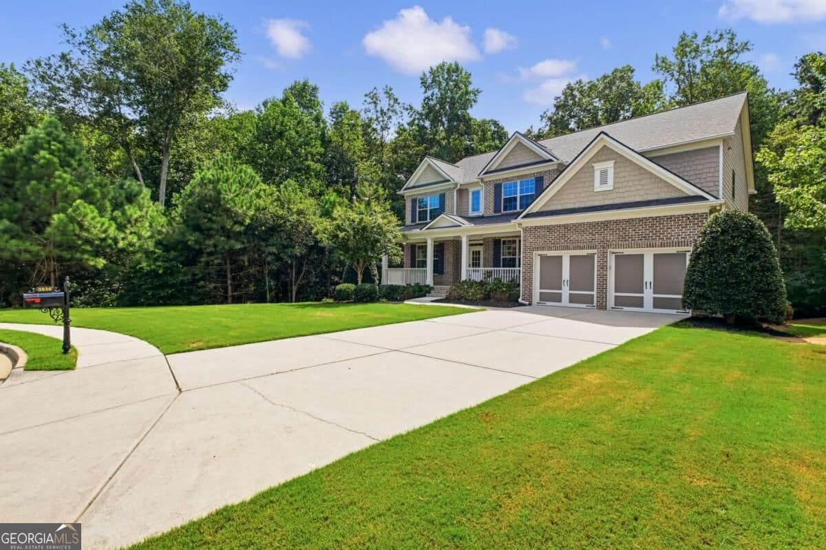 4 bedroom, 3.5 bathroom, 3,257 sq ft single family residence for sale at 3930 Ivy Lawn Court, Buford, GA 30519 — photo 5
