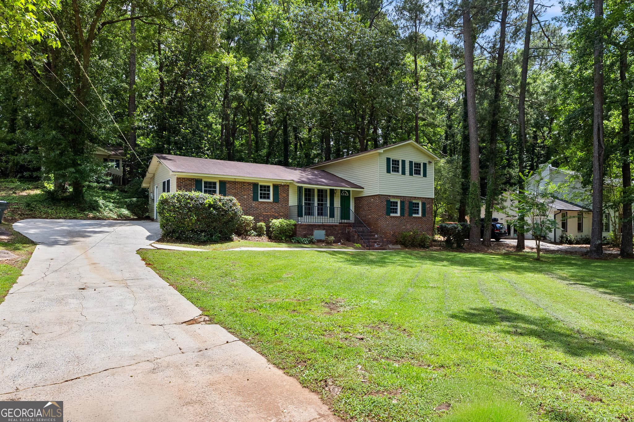4 bedroom, 2 bathroom, 1,981 sq ft single family residence for sale at 309 Nelson Drive, Thomaston, GA 30286 — photo 2