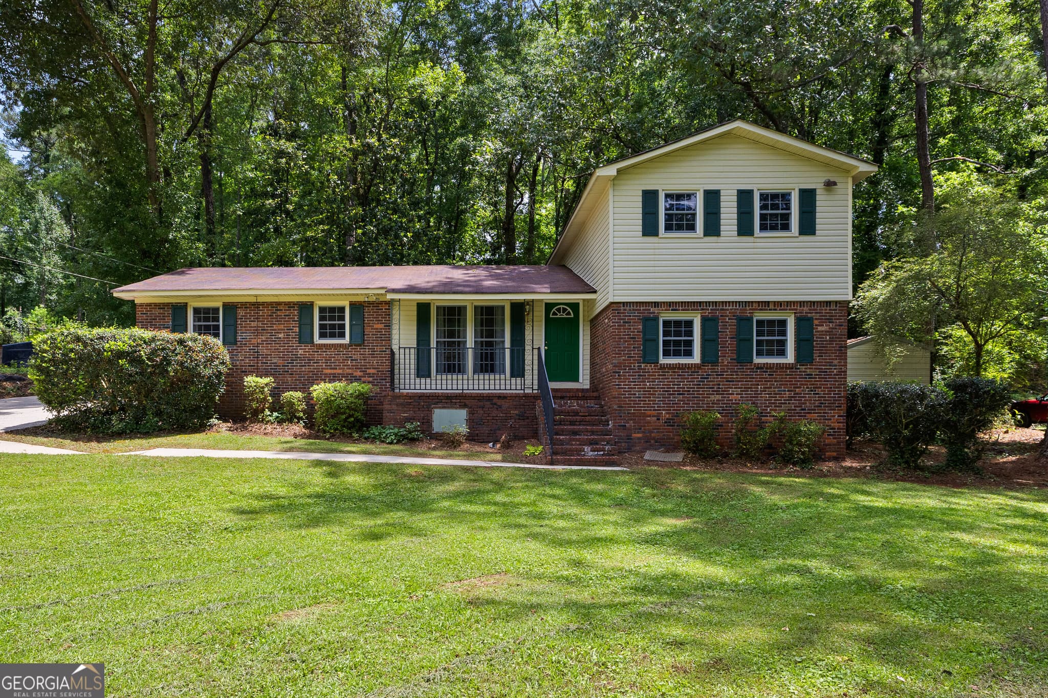 4 bedroom, 2 bathroom, 1,981 sq ft single family residence for sale at 309 Nelson Drive, Thomaston, GA 30286