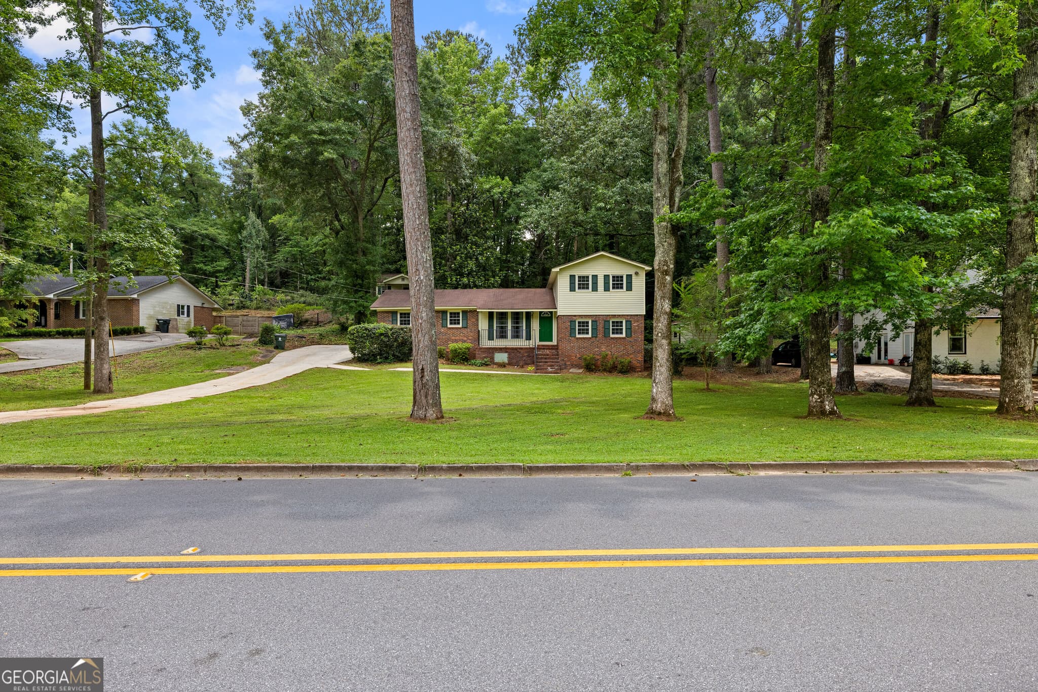 4 bedroom, 2 bathroom, 1,981 sq ft single family residence for sale at 309 Nelson Drive, Thomaston, GA 30286 — photo 5