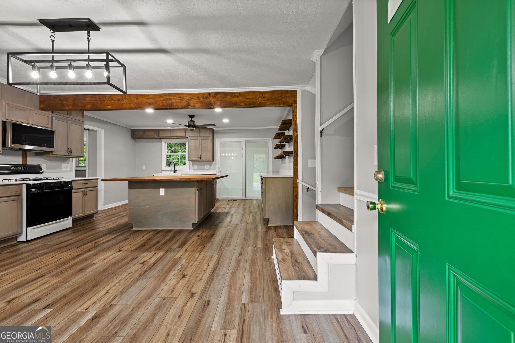 4 bedroom, 2 bathroom, 1,981 sq ft single family residence for sale at 309 Nelson Drive, Thomaston, GA 30286 — photo 8