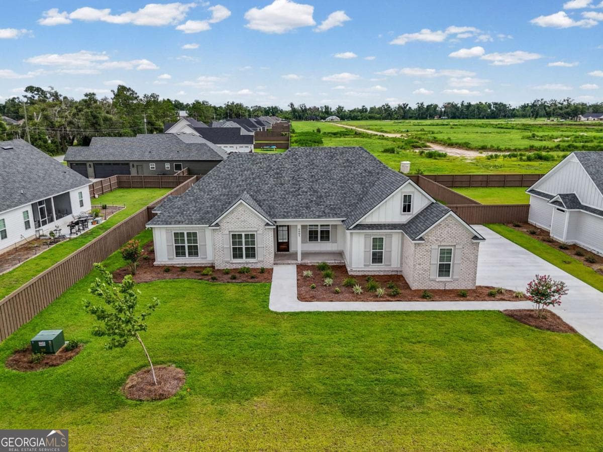 4 bedroom, 2 bathroom, 2,123 sq ft single family residence under contract at 6005 4H Club Road, Lake Park, GA 31636 — photo 2